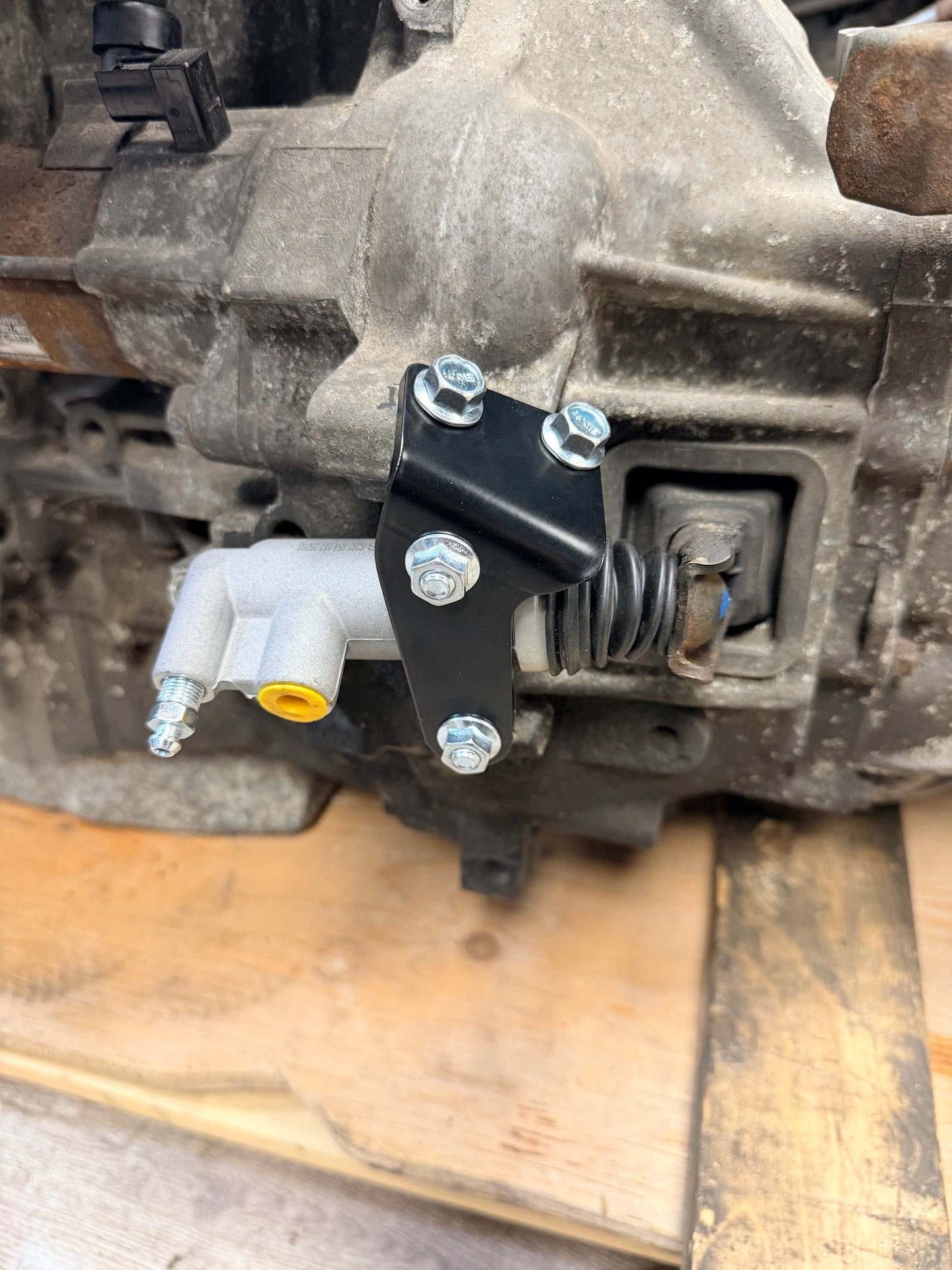 Boxster / Cayman K-Series Clutch Slave Bracket